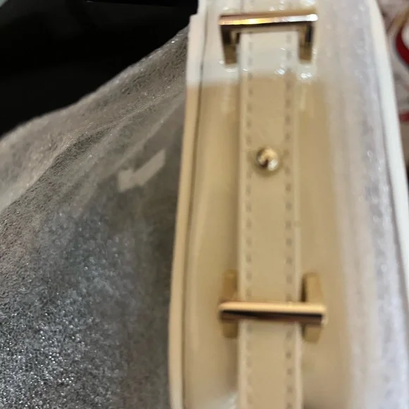 Kate Spade Liv Crinkle Applique Shoulder Bag NWT - Picture 6 of 9